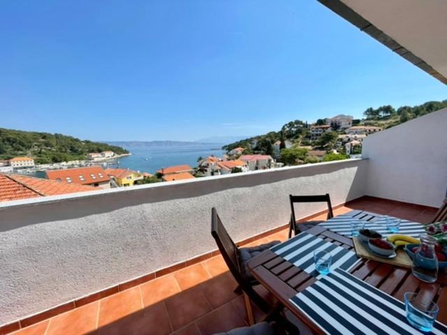 Apartment Frina I, Island Hvar Елса Экстерьер фото