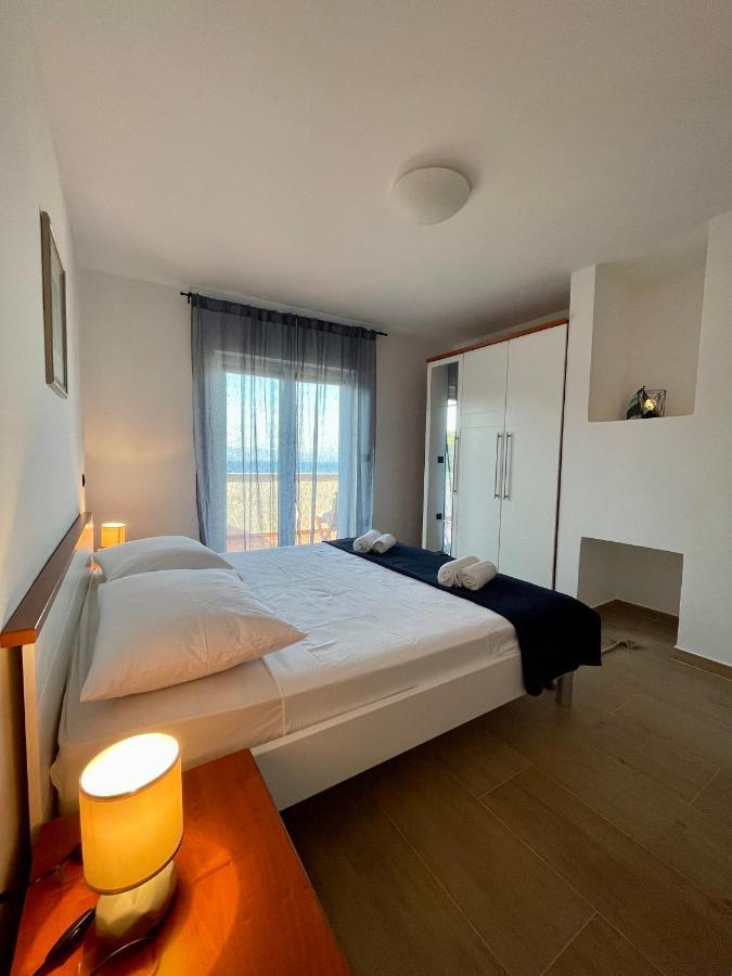 Apartment Frina I, Island Hvar Елса Экстерьер фото