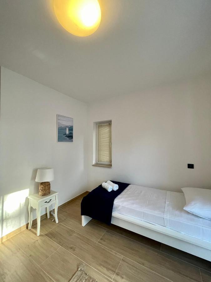 Apartment Frina I, Island Hvar Елса Экстерьер фото